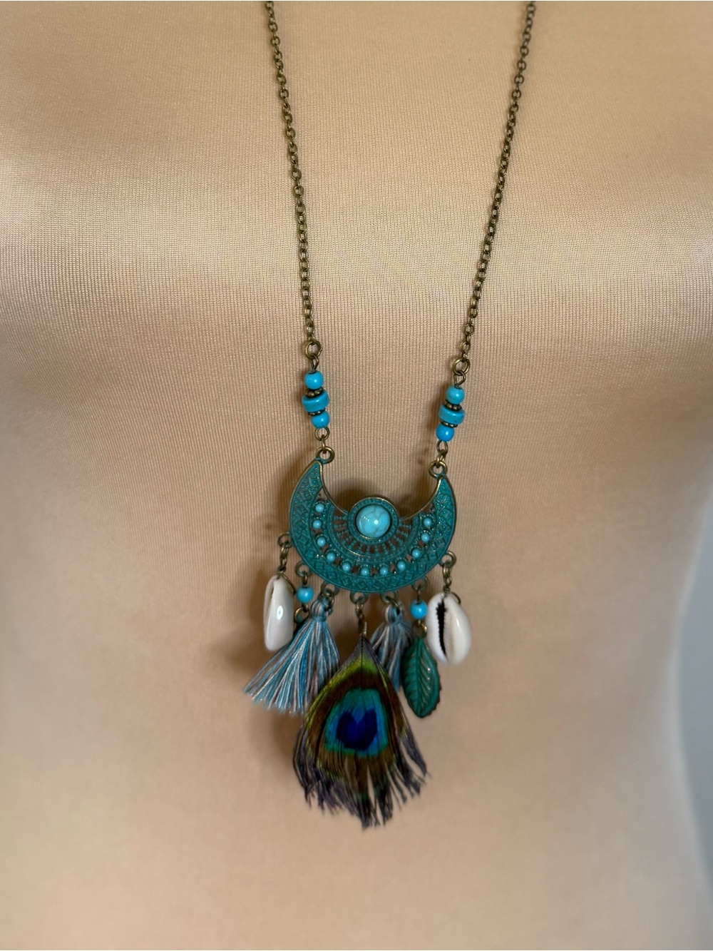 Coastal Cowgirl necklace peacock feather seashell embellishments 18” - Picture 4 of 8